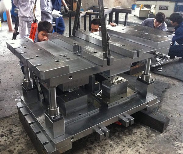 中大型压铸模架